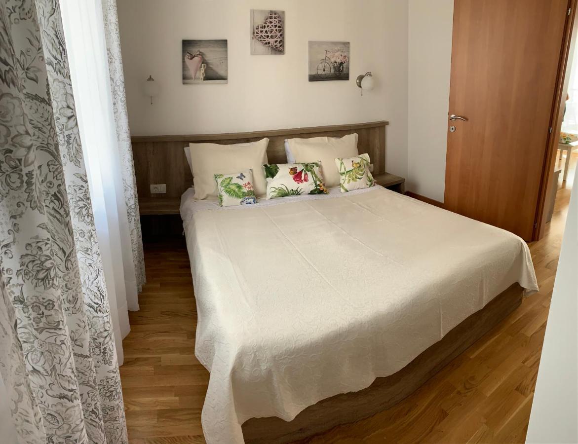 Ive Lole Ribara 38 Apartment Becici  Exterior photo
